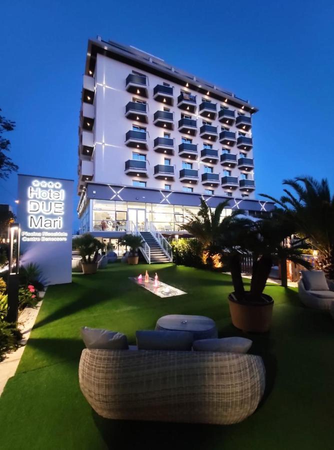 Hotel Due Mari & Spa Rimini Exterior foto